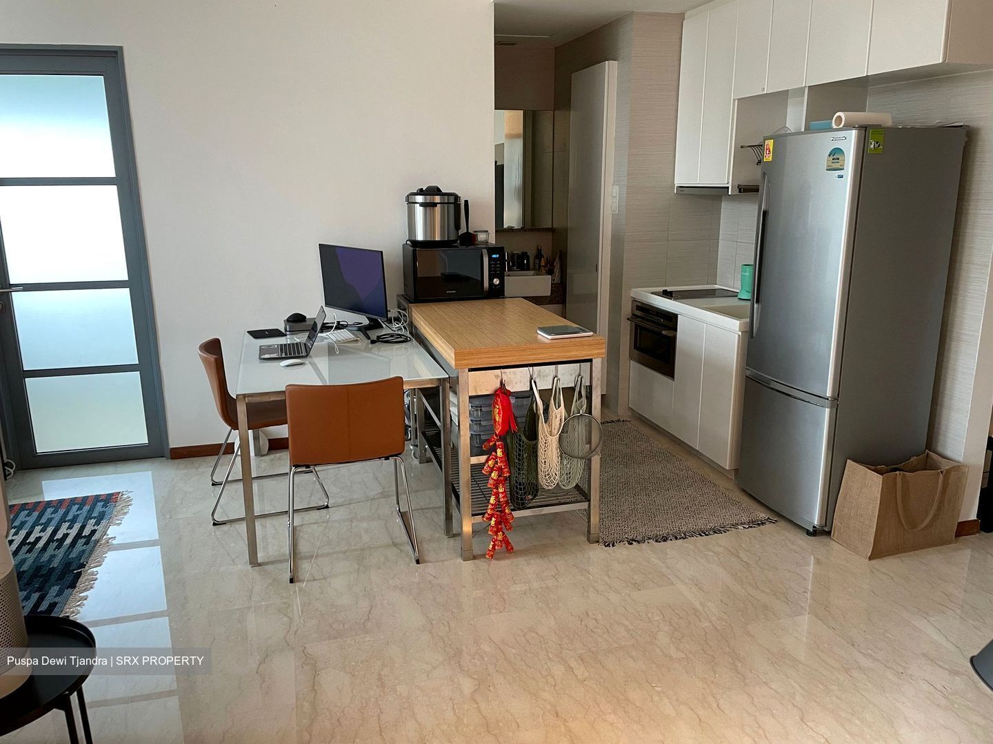 Queensway (D10), Condominium #408607121